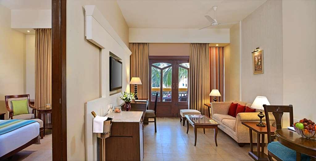 Country Inn & Suites By Radisson, Goa Candolim Ruang foto