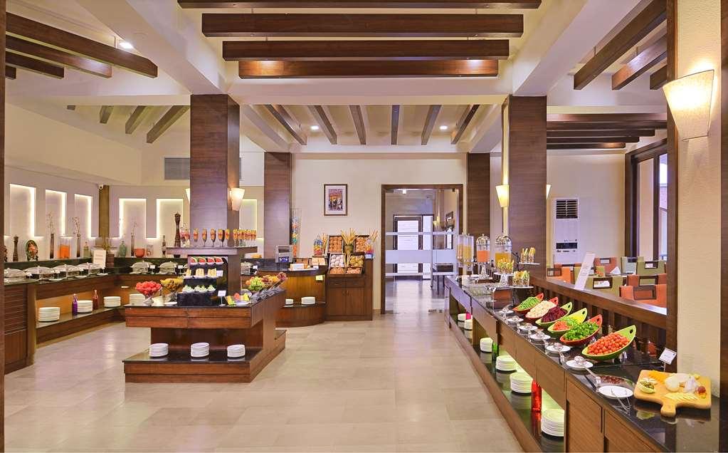 Country Inn & Suites By Radisson, Goa Candolim Restoran foto