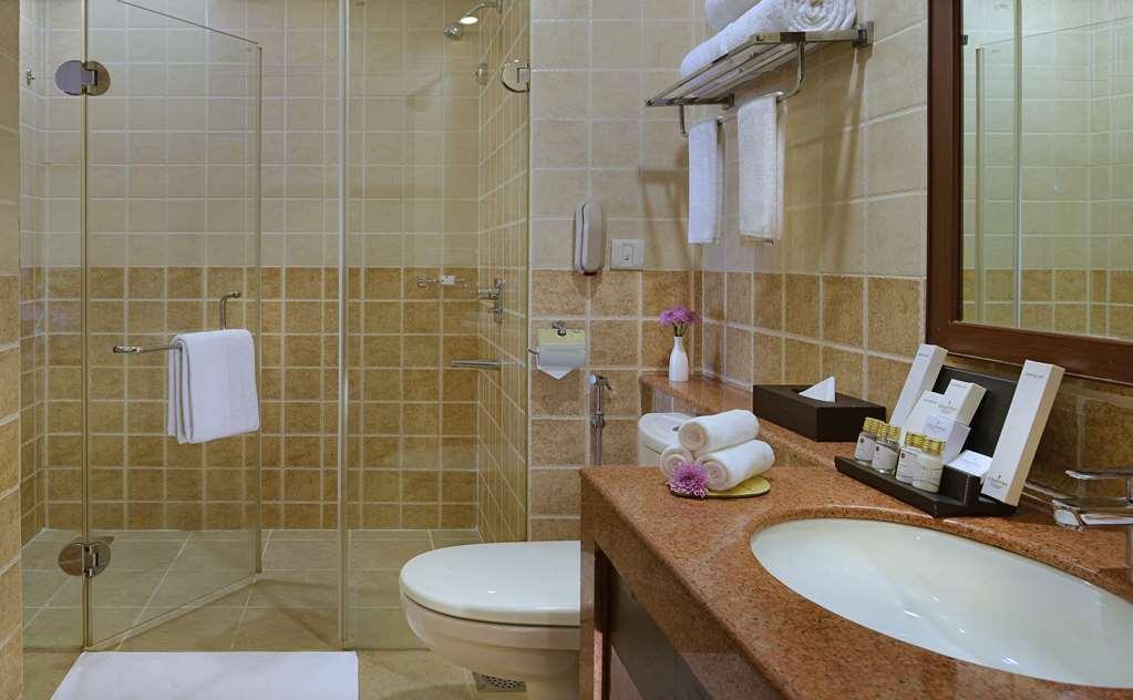 Country Inn & Suites By Radisson, Goa Candolim Bagian luar foto